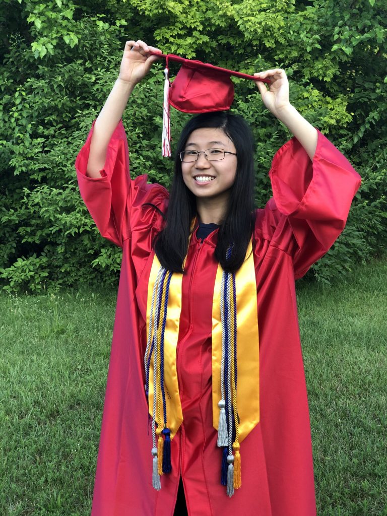 Lynn Tan, Serving the World scholarship recipient